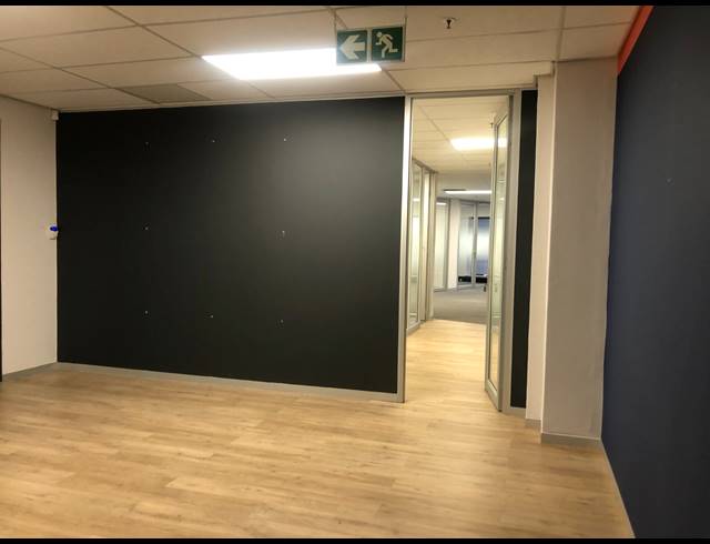 863M² OFFICE TO LET IN ROSEBANK